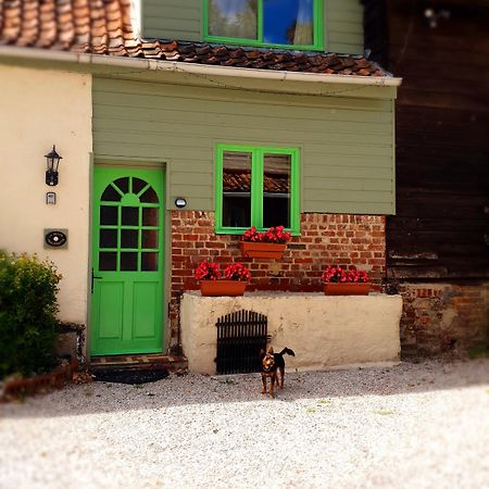 Le Petit Hameau Villa Boffles Exteriör bild